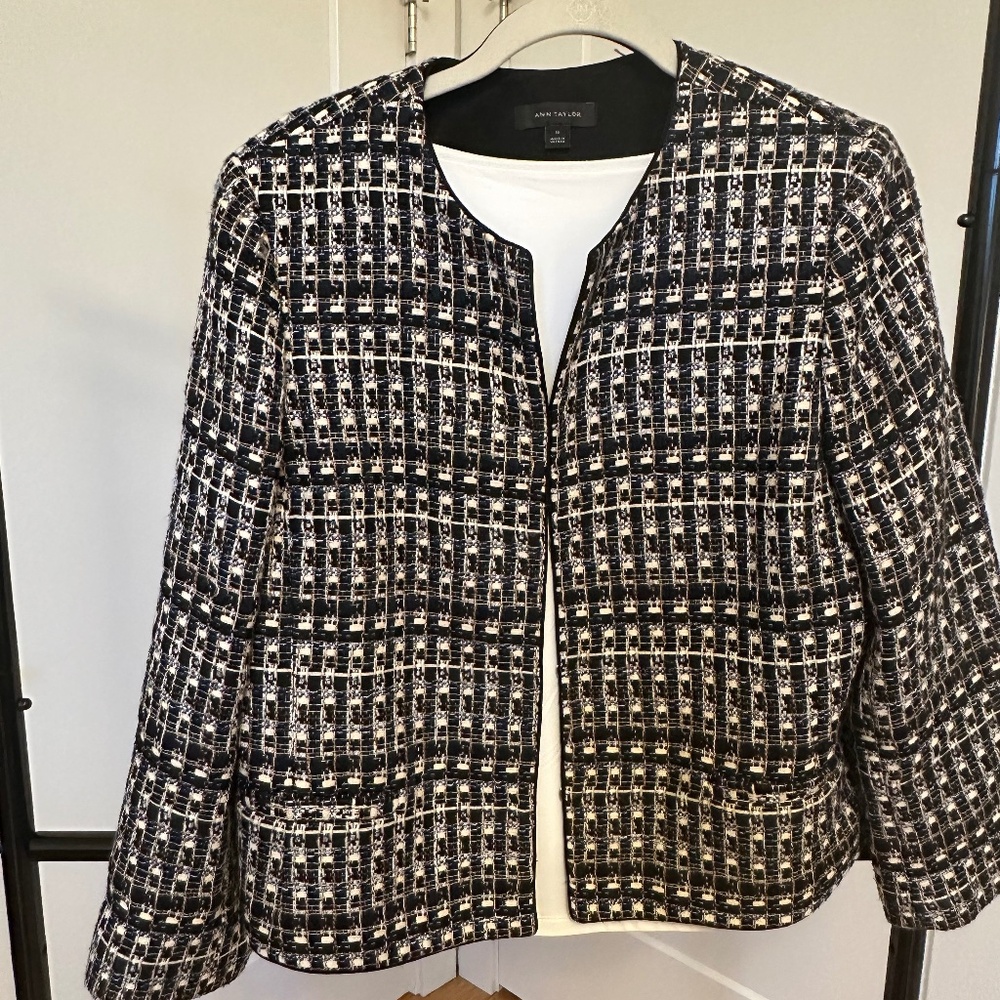 Ann Taylor Tweed Blazer - good condition